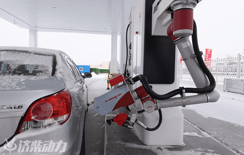 Robot phân phối nhiên liệu