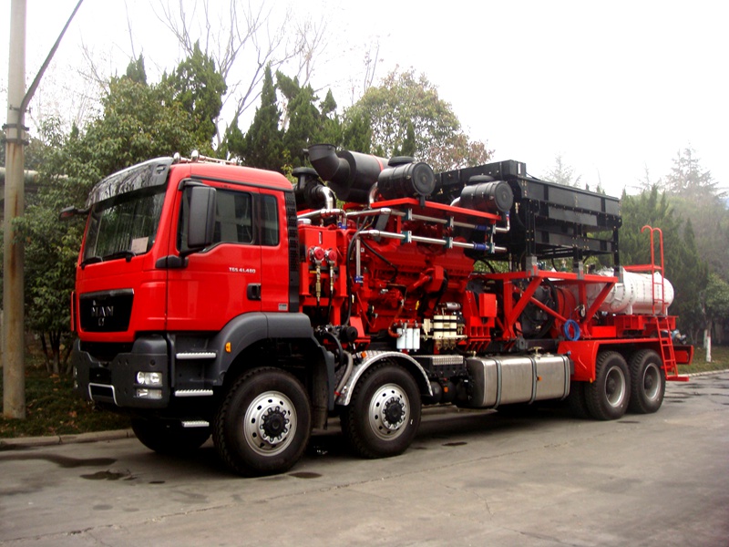 1715321275543171.jpg 8.压裂车.jpg