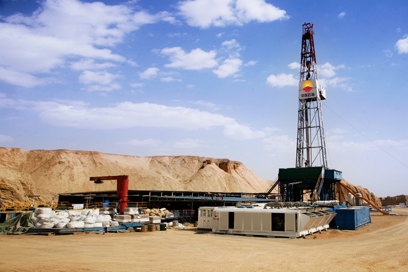 1715389421733215.jpg Giàn khoan điện Tarim Oilfield.JPG
